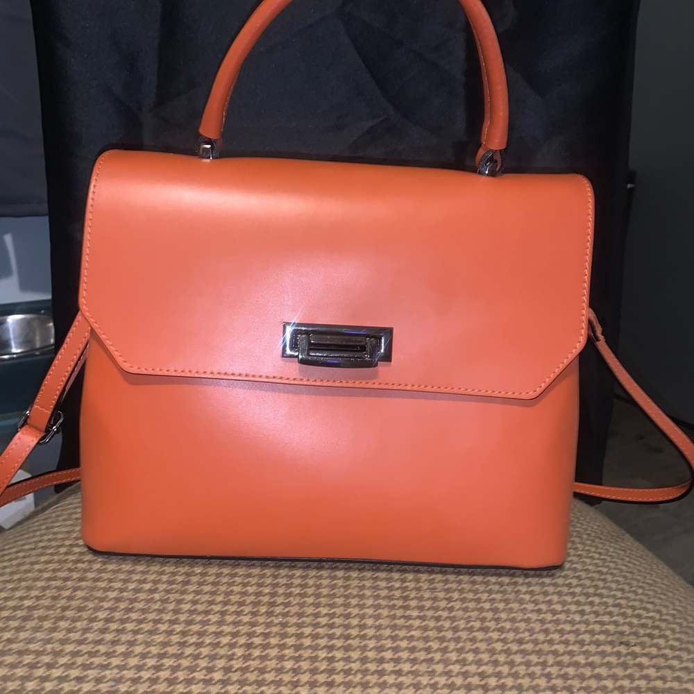 Luana Ferracuti leather orange purse